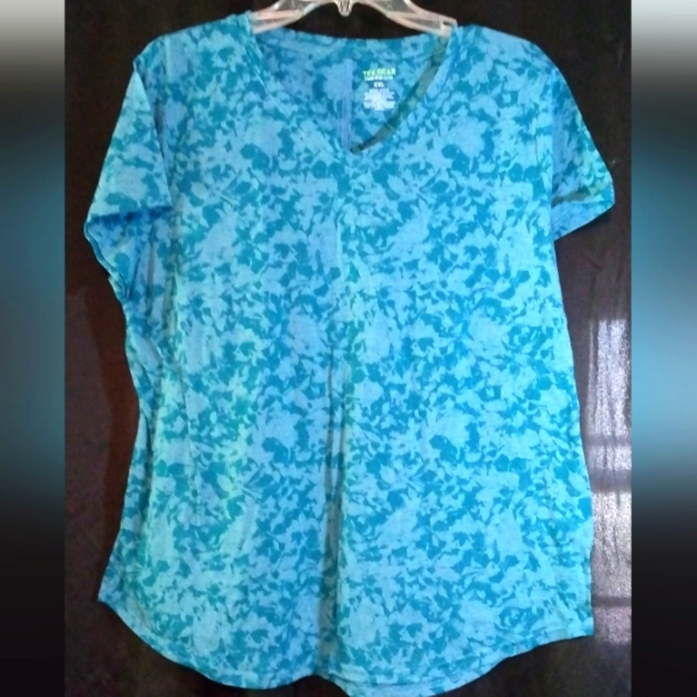 Women's shirt size XXL